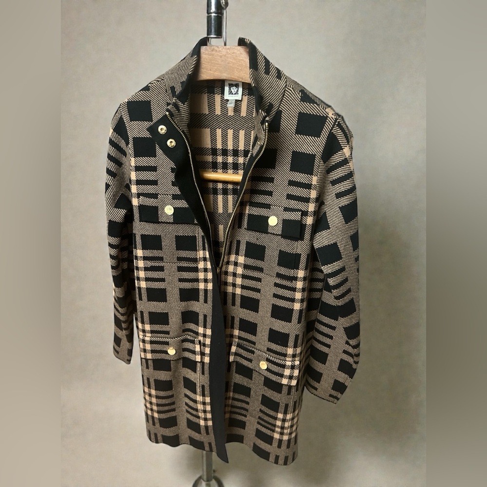 Anne Klein- NWT- Black and Tan Plaid Women's Coat  Medium - Picture 3 of 8